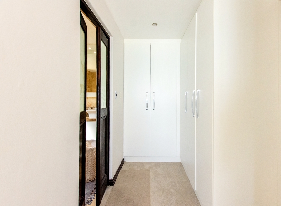 5 Bedroom Property for Sale in Calypso Beach Western Cape